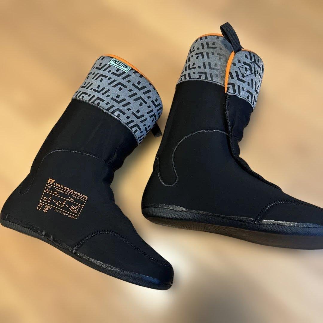 新品未使用　FT INTUTION PRO LINER 26.5 ライナー k2