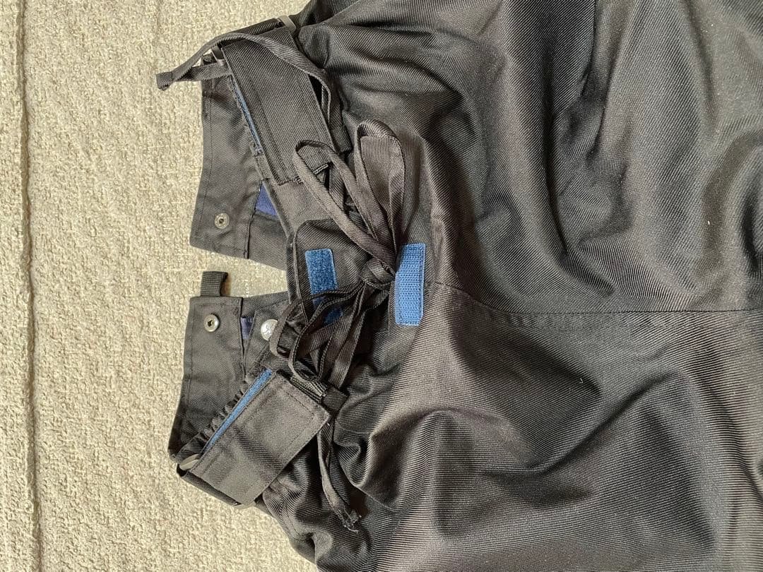 PONTAPES 迷彩 子供用スキー　スノボウェア 130cm