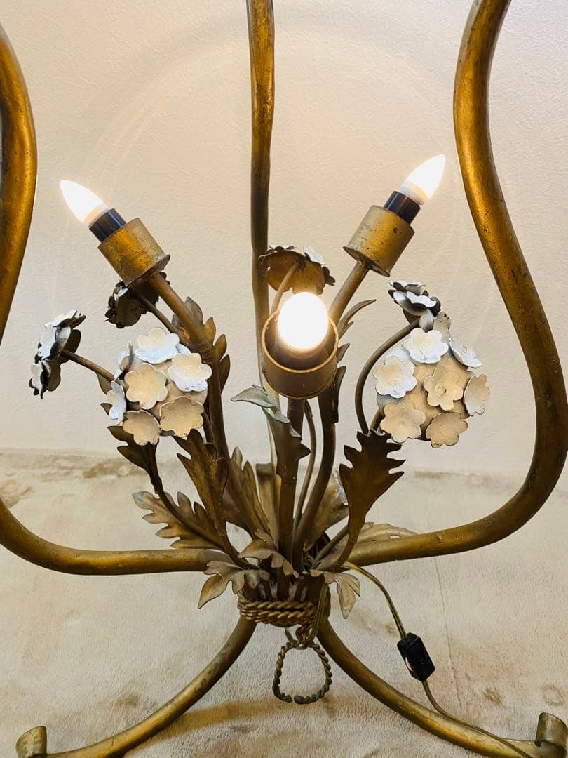 アンティークショップ購入　ライト付サイドガラステーブル