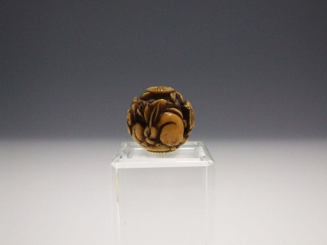 古美術 根付 緒締玉 緒締 彫刻 在銘 玉之 十二干支 鯨歯 カバ牙 マンモス