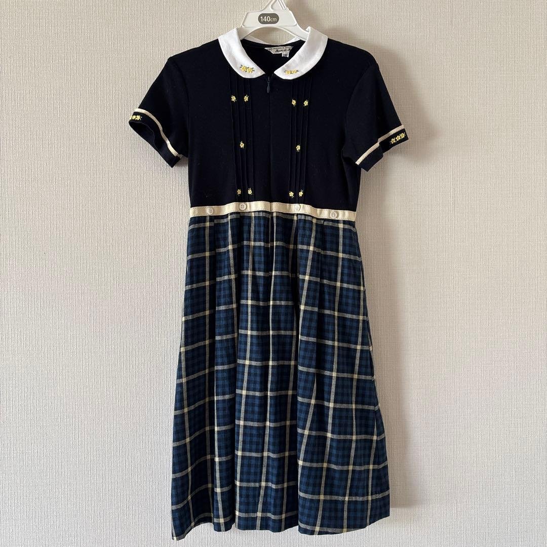 【美品】マムエモア　半袖ワンピース 140