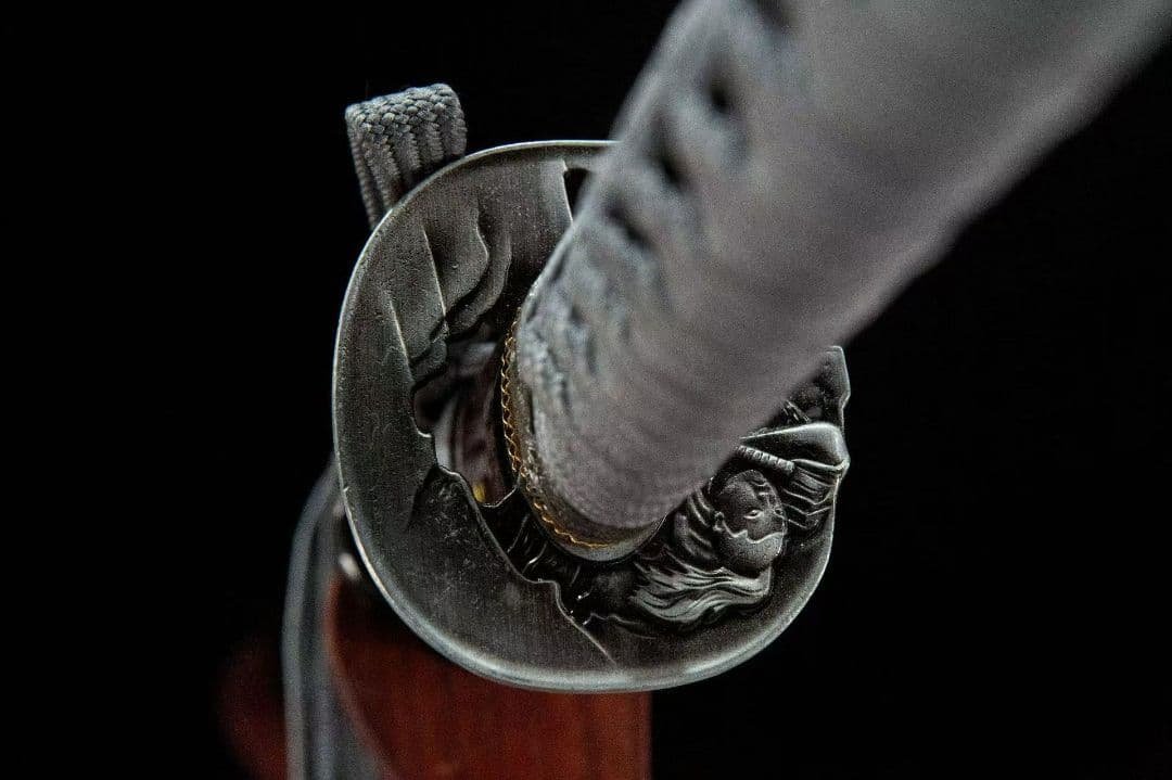 スカル彫刻打刀模造刀1045 炭素鋼グレー調デザイン全長102cm刃厚0.7cm