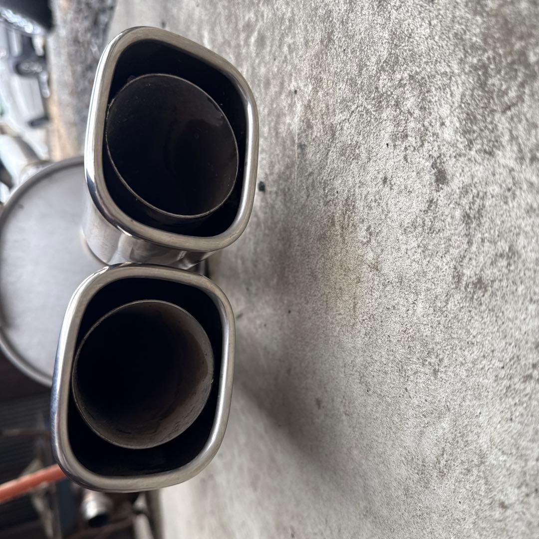 ランクル200ZXにて使用　　中期、後期モデリスタマフラー