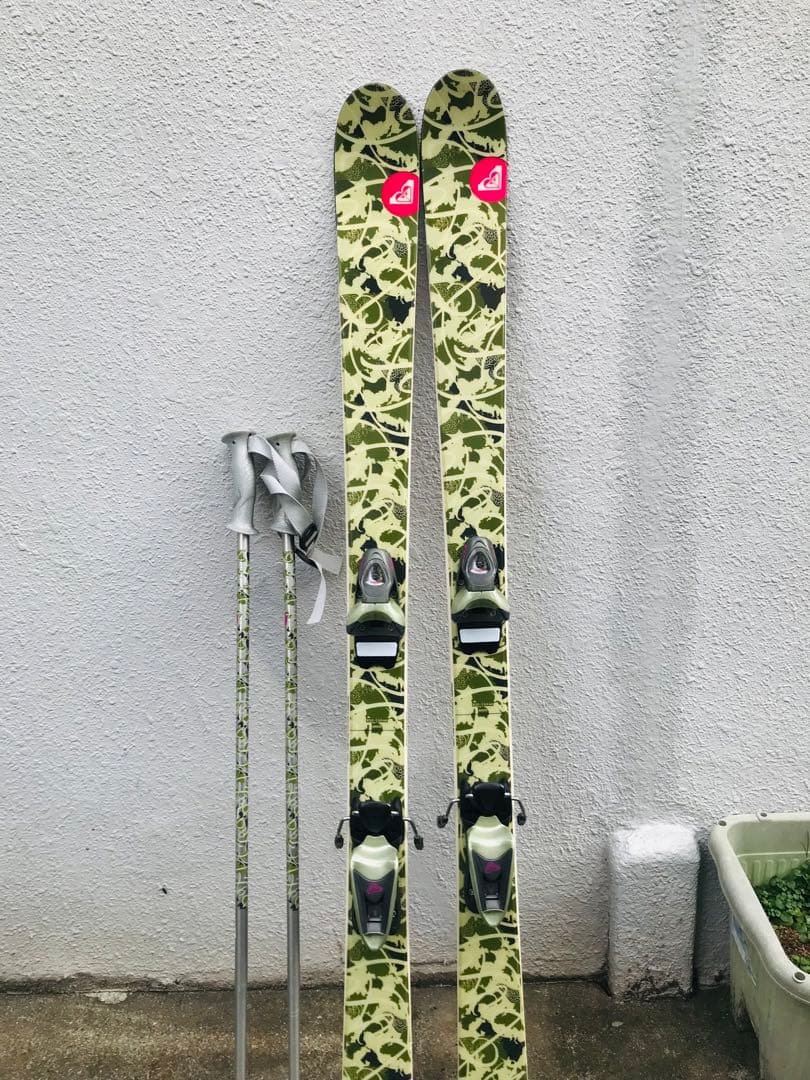 ☆レア☆roxy スキー板 150cm ＆ ビンディング ＆ ストック カモフラ