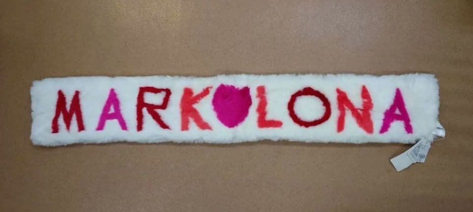 MARK&LONA マフラー