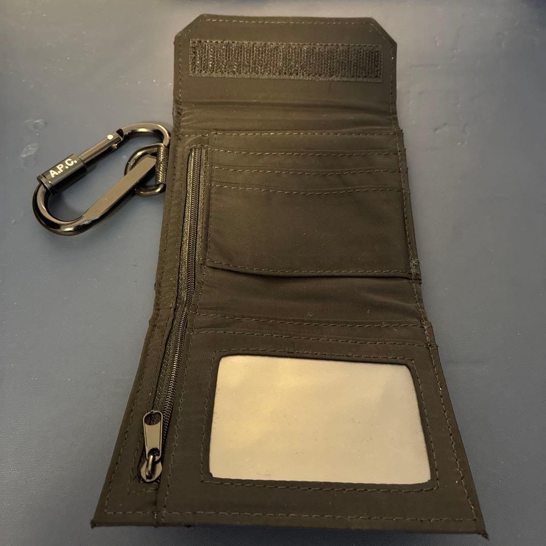 A.P.C. カラビナ付き財布 PORTE-MONNAIE TREK ネイビー