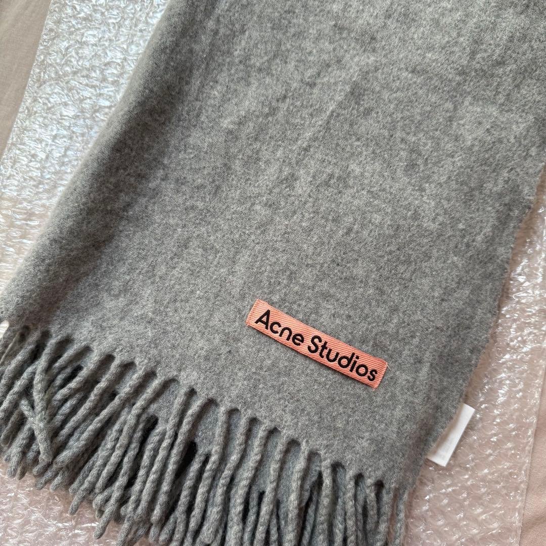 Acne Studios マフラー ライトグレーメランジ