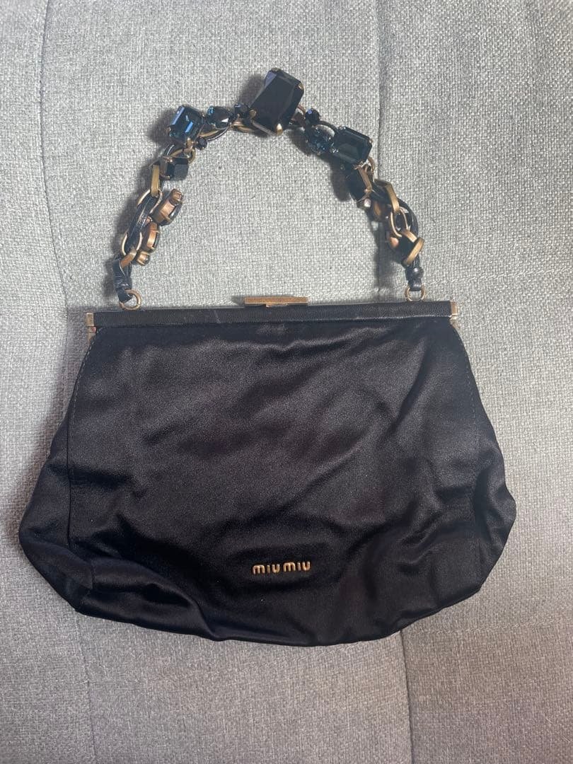 miu miu 黒 サテン パーティーバッグ