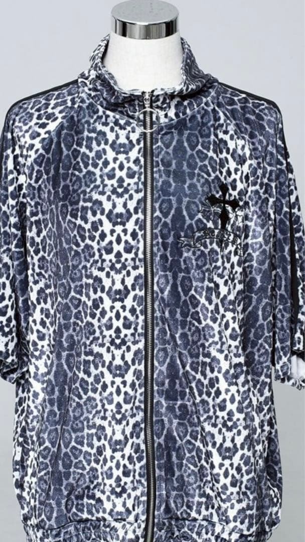 『REFLEM/レフレム』クロス刺繍ベロアトラックジャージレオパード