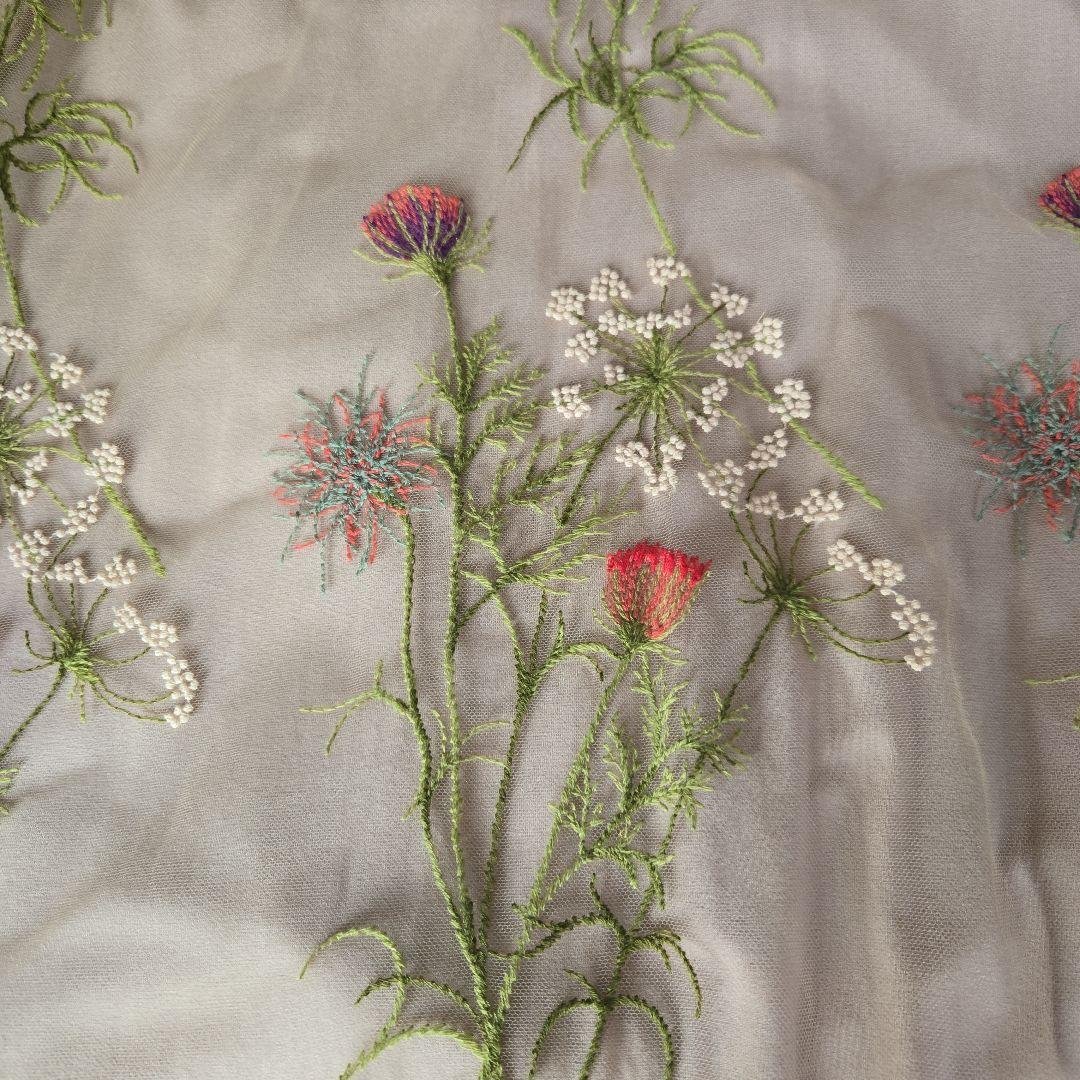 シビラ　リーフ刺繍ワンピース　M