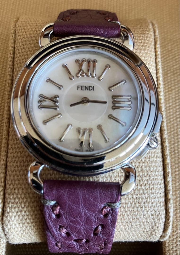 FENDI アナログ時計 パープルレザー