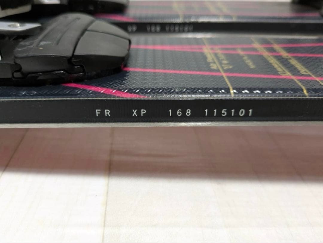 ID one FR-XP 168、salomon Z12 Ti