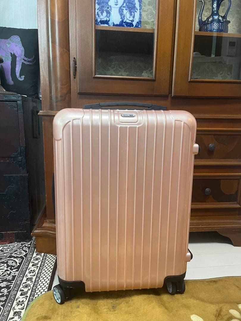 リモア　4輪　TSA キャリーケース