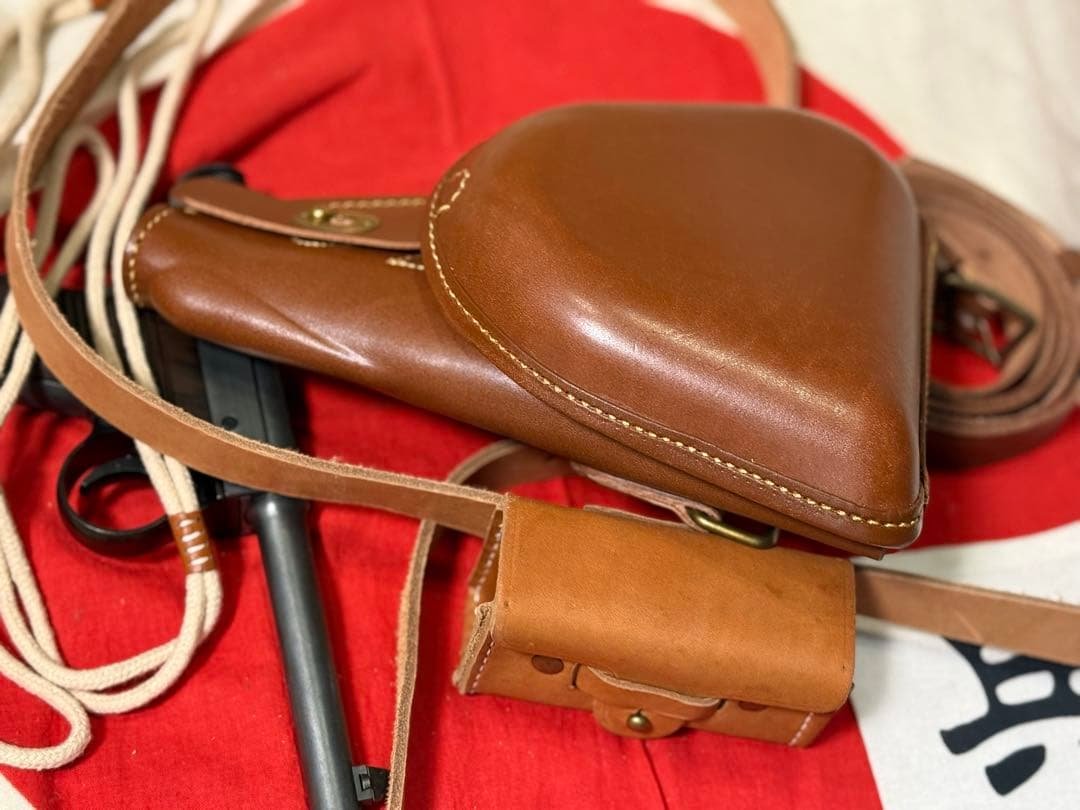 憲兵隊4点セット★14年式拳銃嚢＋吊り紐＋予備弾盒＆ベルト＋腕章（複製品）サバゲ