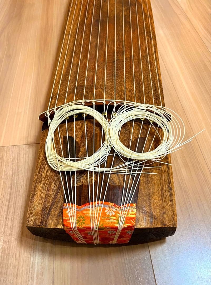 【送料込み！付属品付き】お琴　13弦　カバー付き