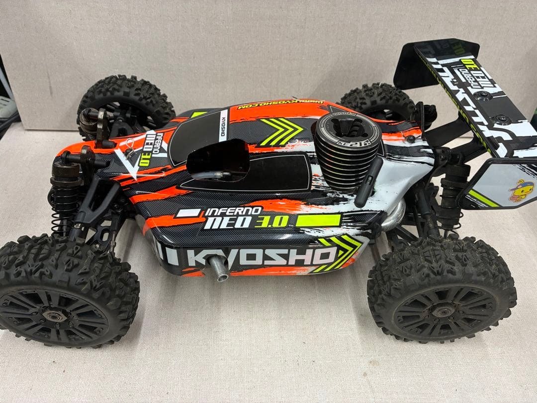KYOSHO INFERNO NEO 3.0 ラジコンカー