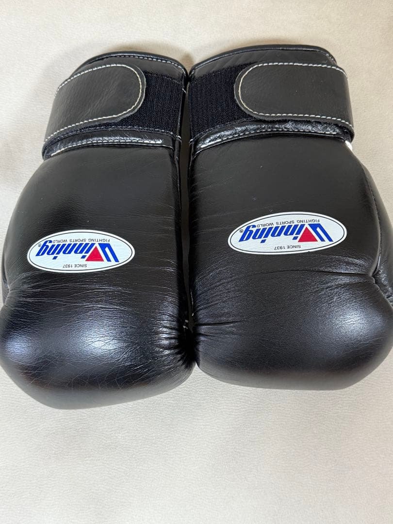 Winning ボクシンググローブ 12oz ブラック