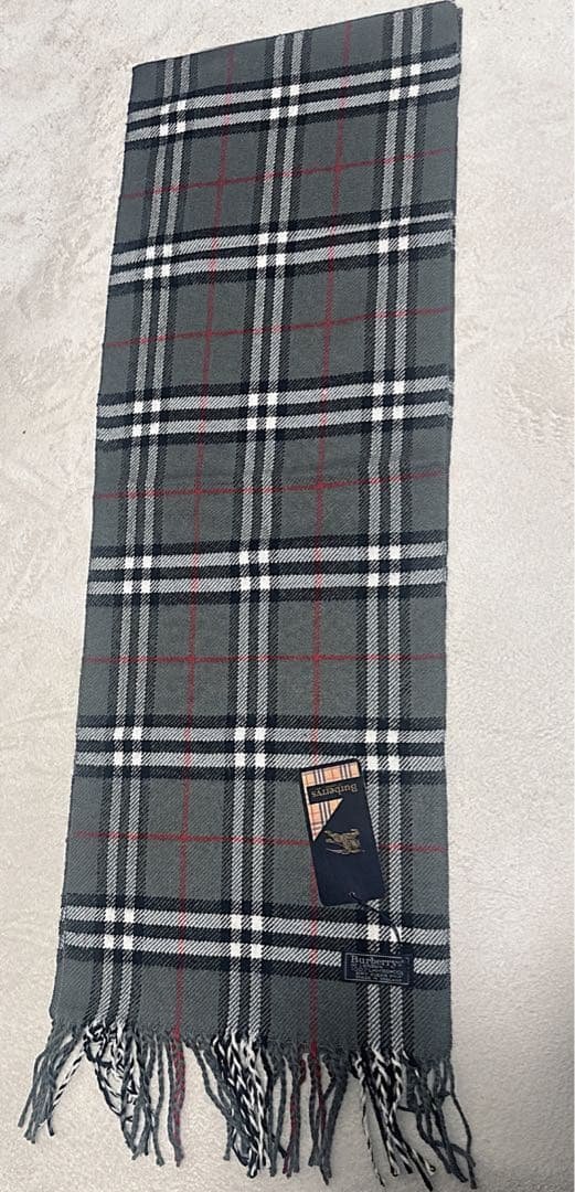 170センチ長め！タグ付き新品♡バーバリー♡ノバチェック柄♡マフラー♡グレー