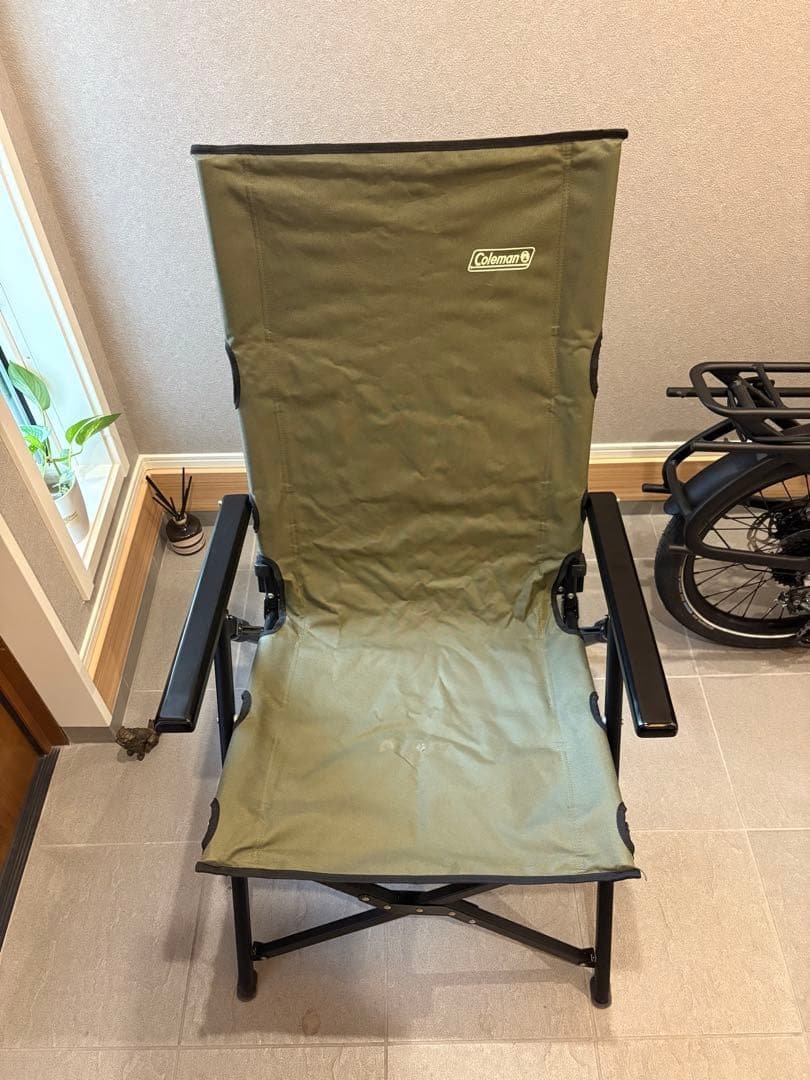 Coleman 折りたたみ　レイチェア オリーブと ウォータージャグ 10L