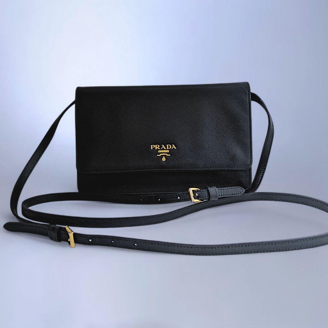 極美品 PRADA ショルダーバッグ ウォレット 斜め掛け サフィアーノ レザー