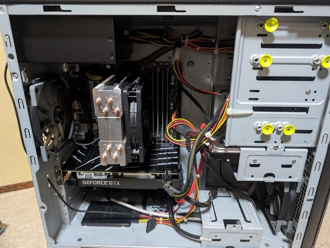 i7-9700K GTX1660Super メモリー24GB Windows11