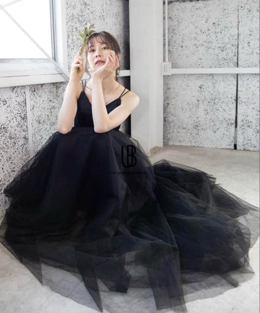 THE URBAN BLANCHEブラックドレスブライダル　アーバンブランシュ黒