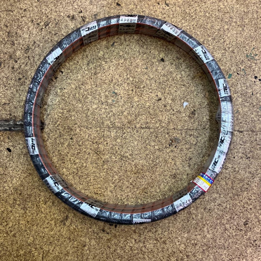 自転車のタイヤ4本チューブ色々