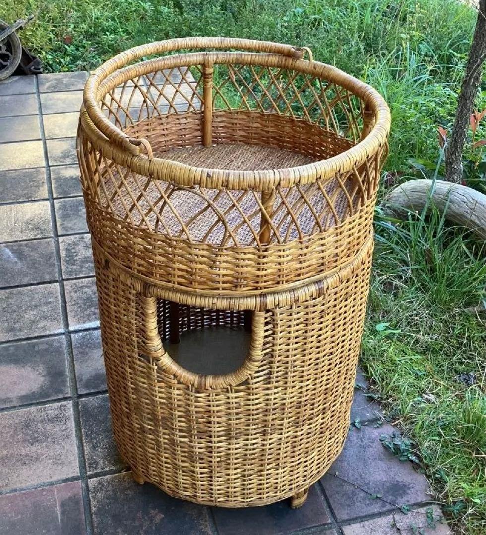 ラタン製キャットベッド ハンドル付き 早いもの勝ち