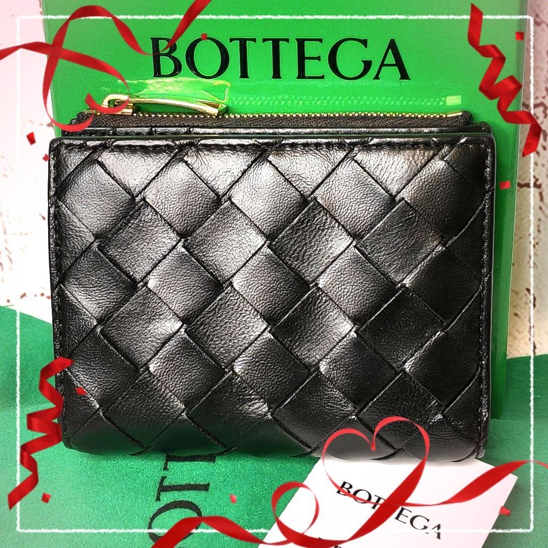 【現行／極美品】ボッテガヴェネタ イントレ二つ折り財布 スモール IC搭載／黒D