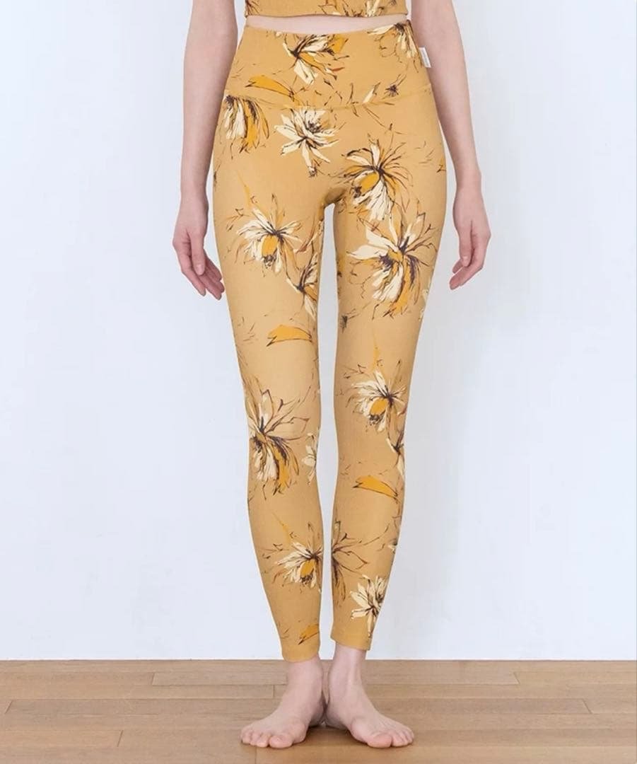 emi専用 美品SUKALA リブBigフラワープリント ヨガウェア Sサイズ