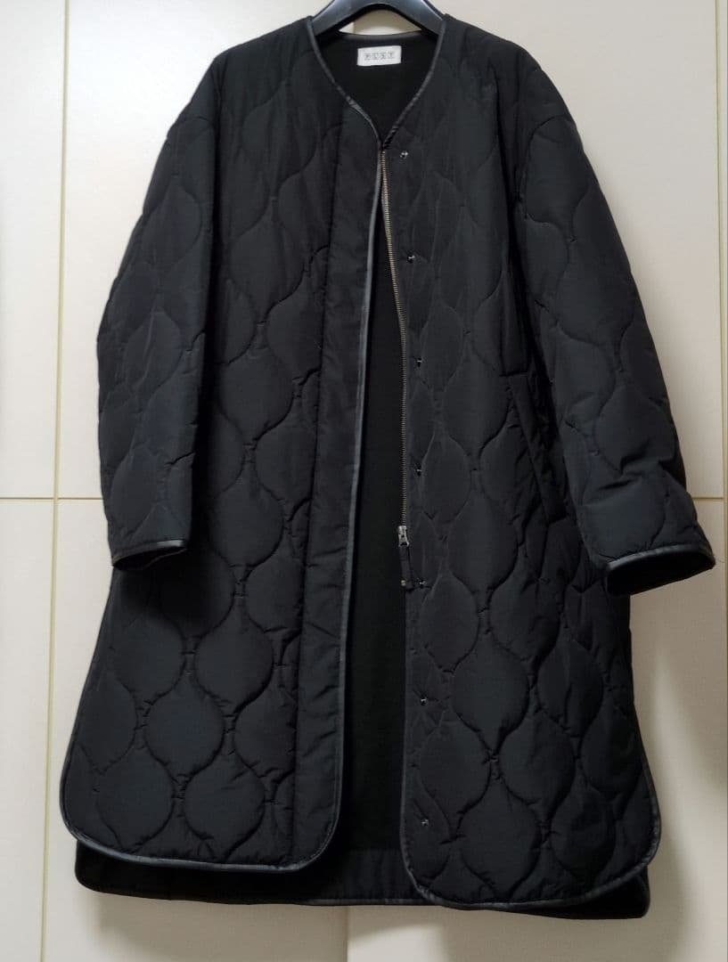 プラステ　キルティングコート　黒