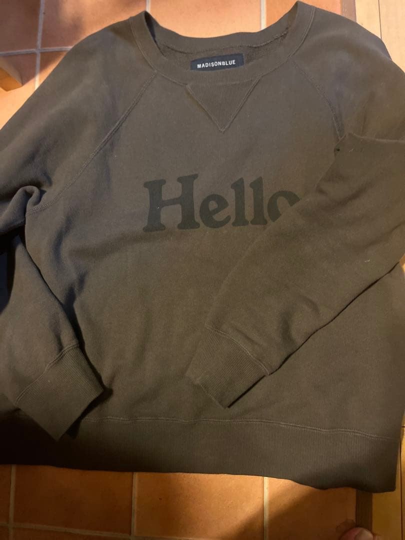 専用　現行品　MADISONBLUE Helloプリント スウェット　01