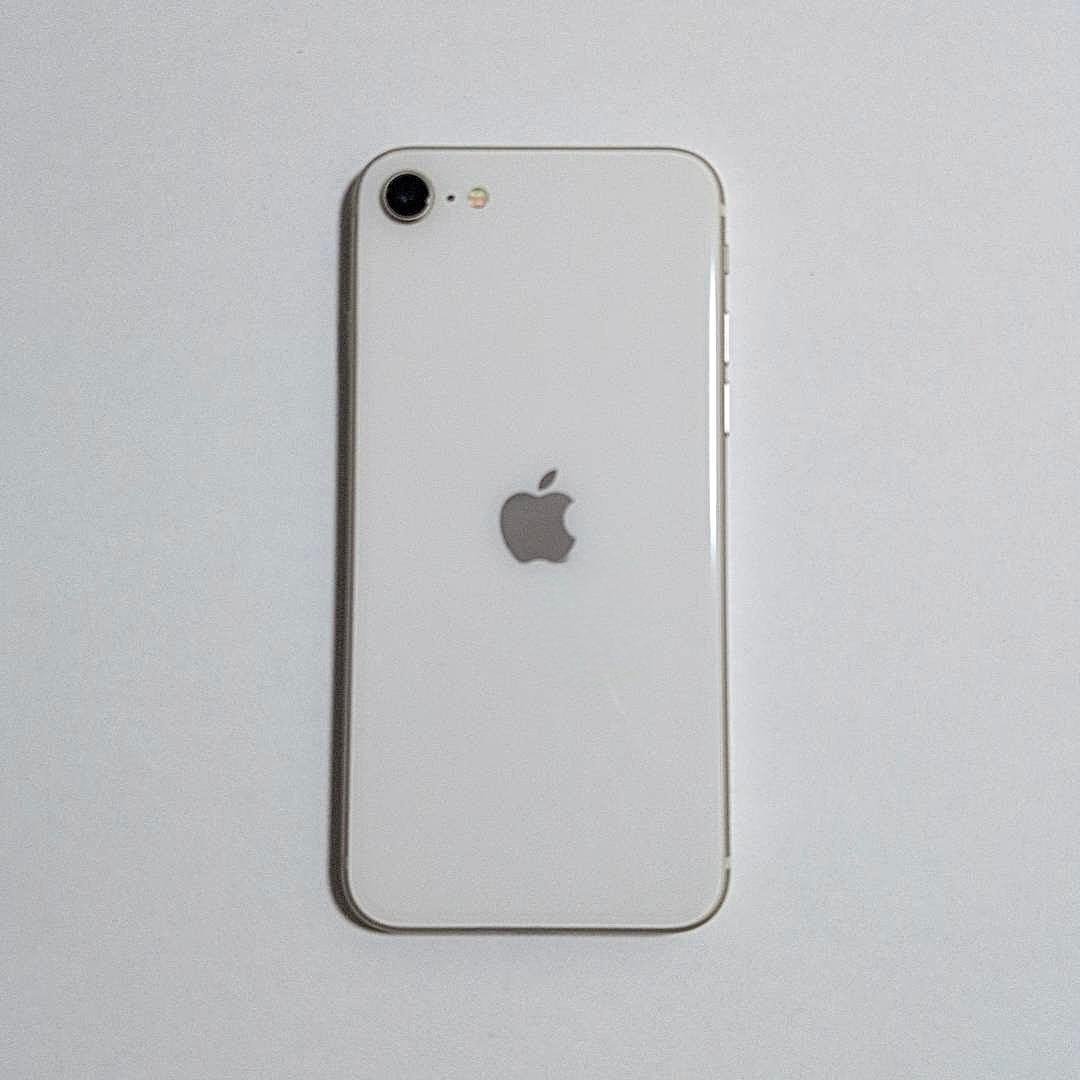 iPhone se 第3世代 128gb スターライト 本体 SIMフリー