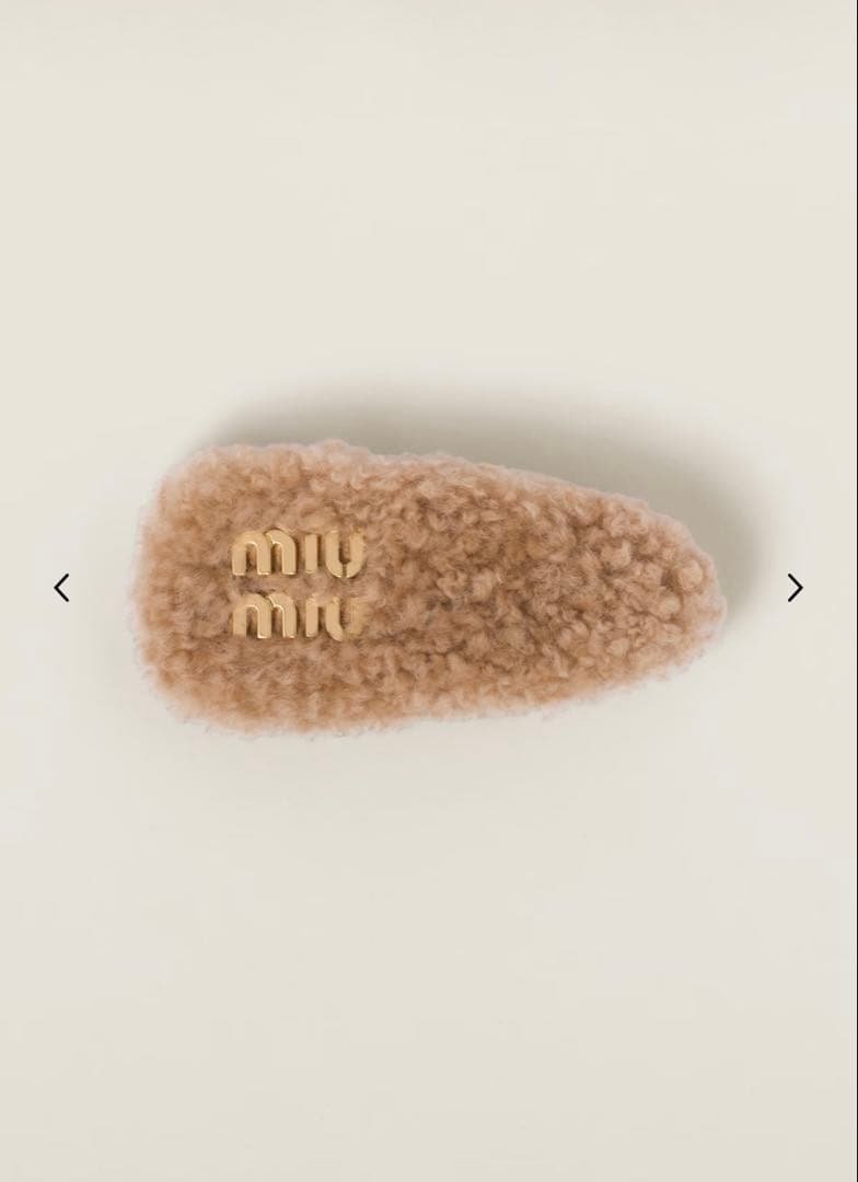 miu miu ミュウミュウ　シアリングヘアクリップ