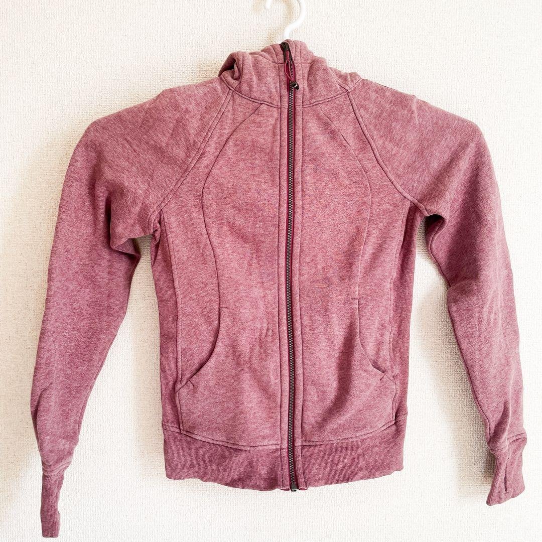 lululemonスクーバフルジップフーディー（フード付きパーカー水色）