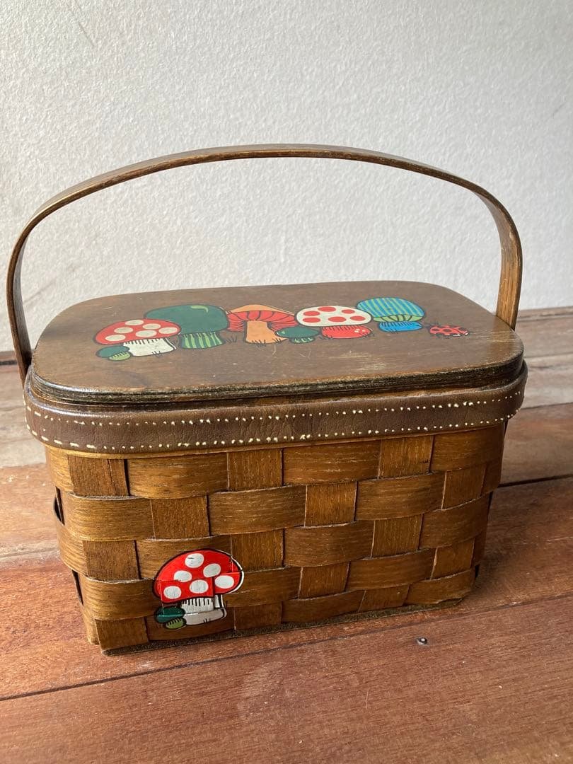 キノコ 木製バスケット　カゴバッグ
