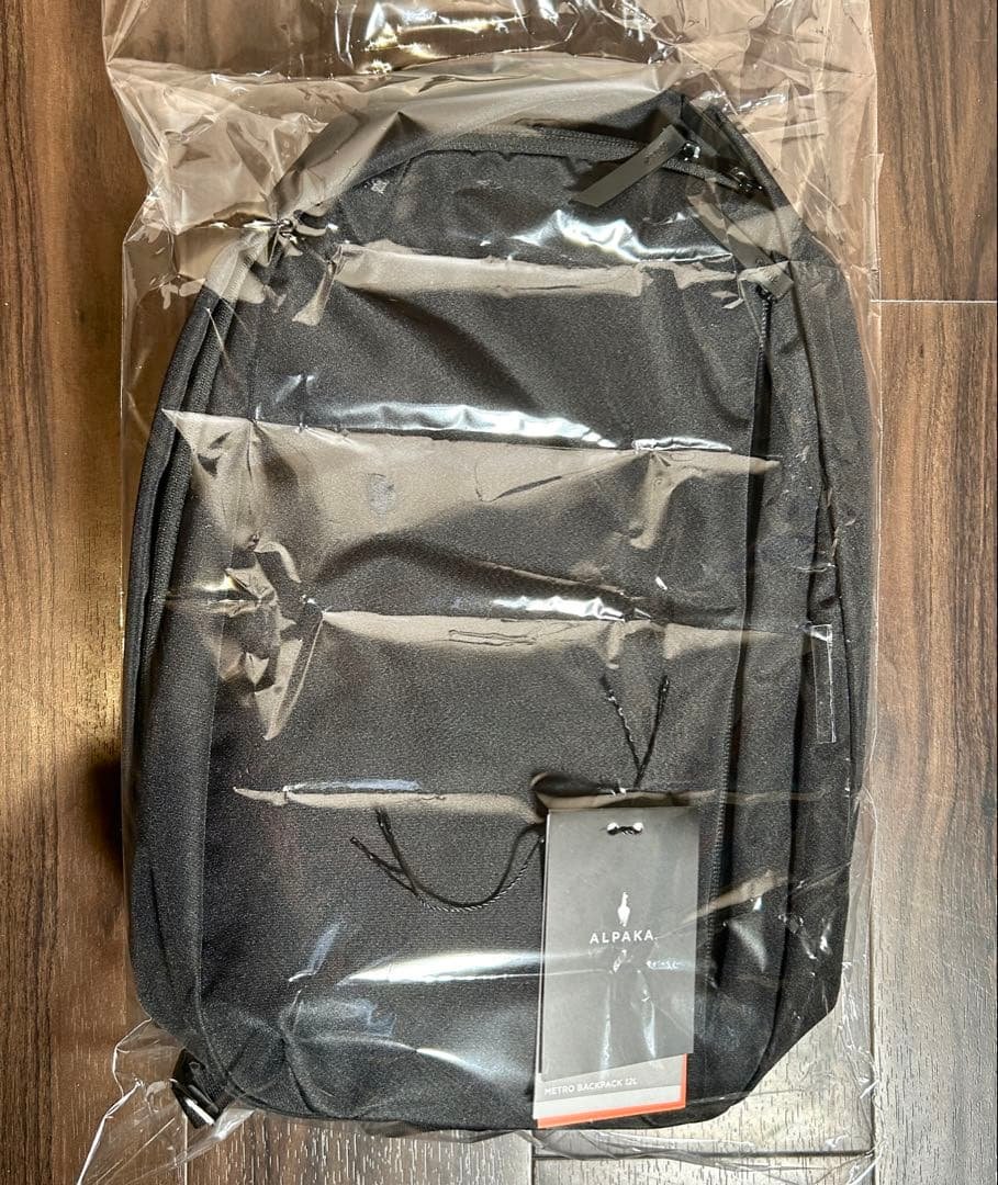 ほぼ新品✨アルパカ メトロバックパック 12ℓ✨おしゃれな最小軽量リュック
