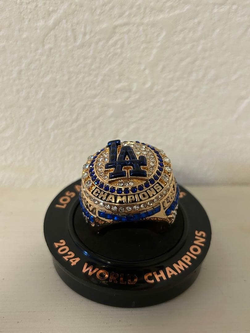 7/21限定球場配布　カーショー ドジャース　ワールドチャンピオンリング