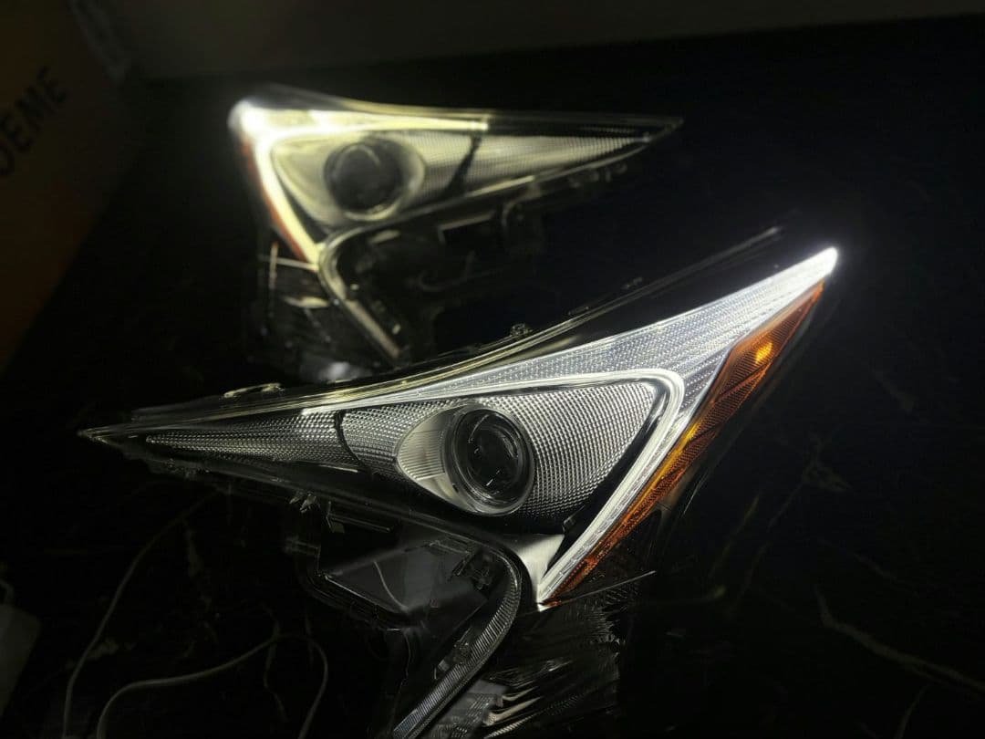 最終価格【車検対応】50プリウス　前期 US仕様 加工ヘッドライト　USDM