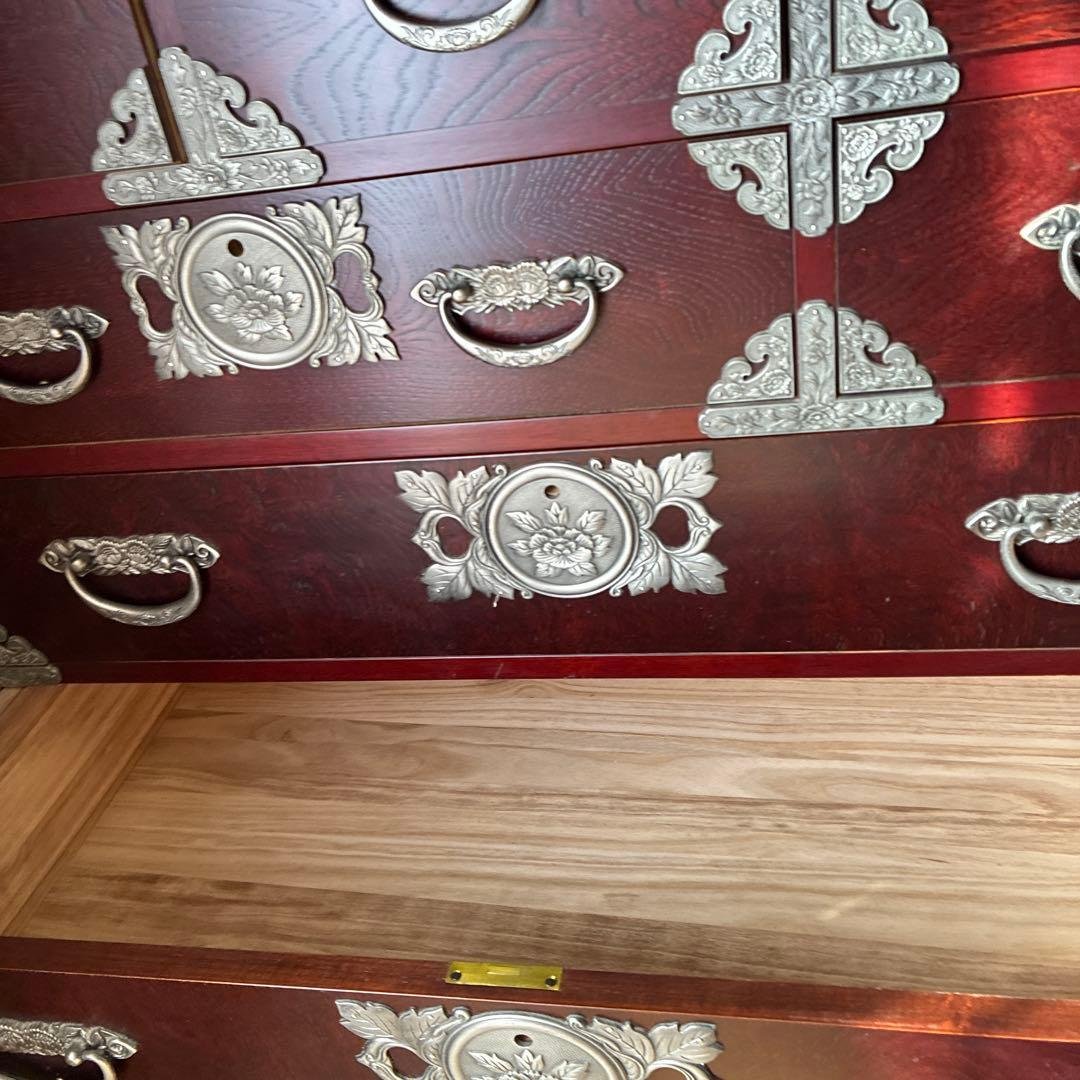 和風赤茶色木製箪笥　鍵付