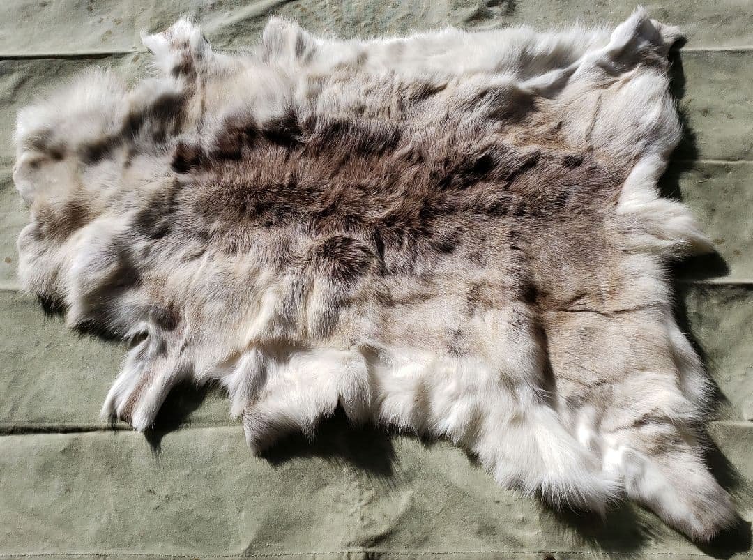 トナカイ毛皮　ラグマット