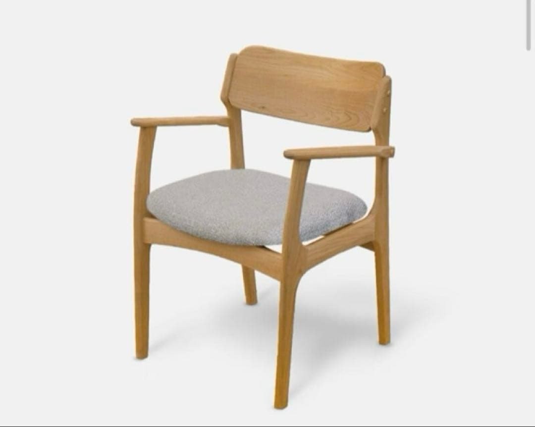 モモナチュラル　ダイニング　チェア　椅子