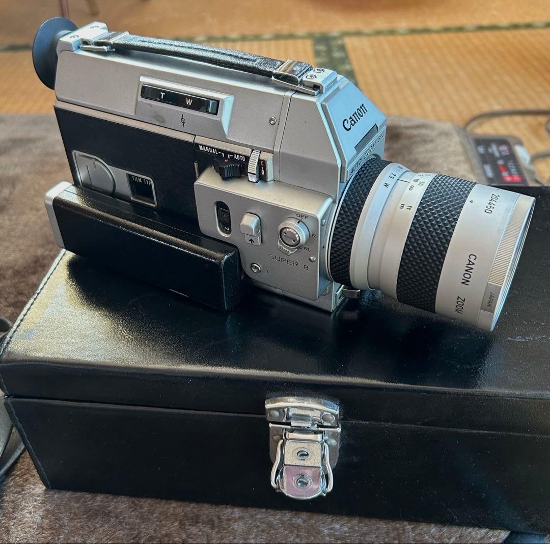 ケース付Canon Auto Zoom 814 8mmフィルムカメラ ビンテージ