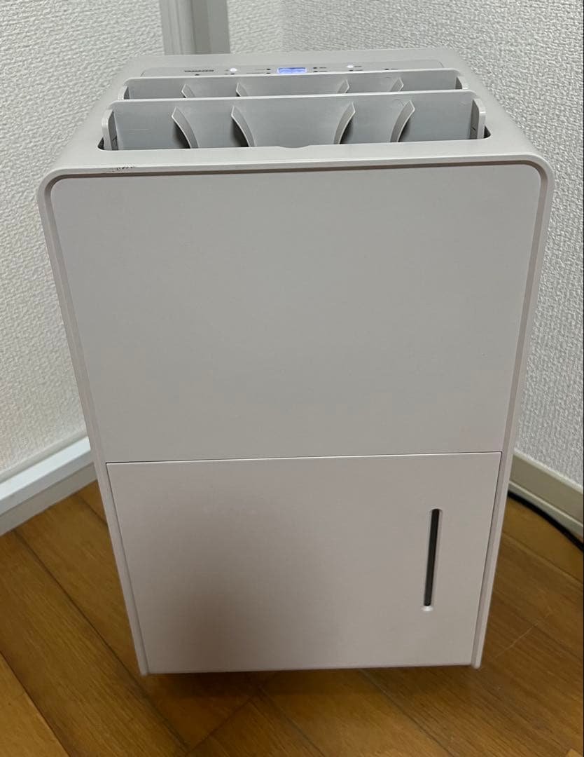 美品　山善 YAMAZEN 除湿機 YKDC-H60(GG) 24年製