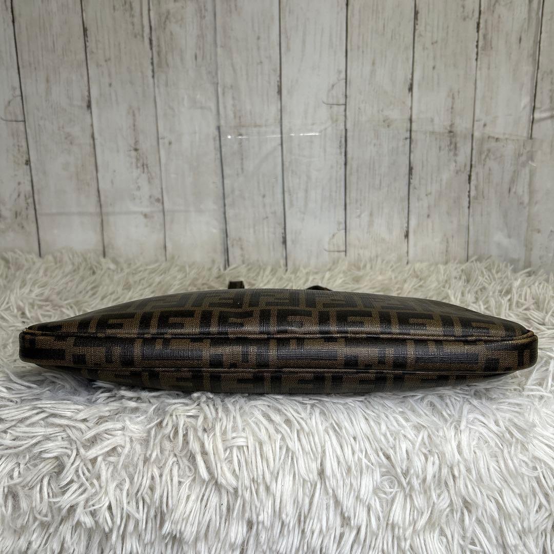 FENDI ズッカ　PCケース　ビジネスバッグ　ハンドバッグ　ロゴ