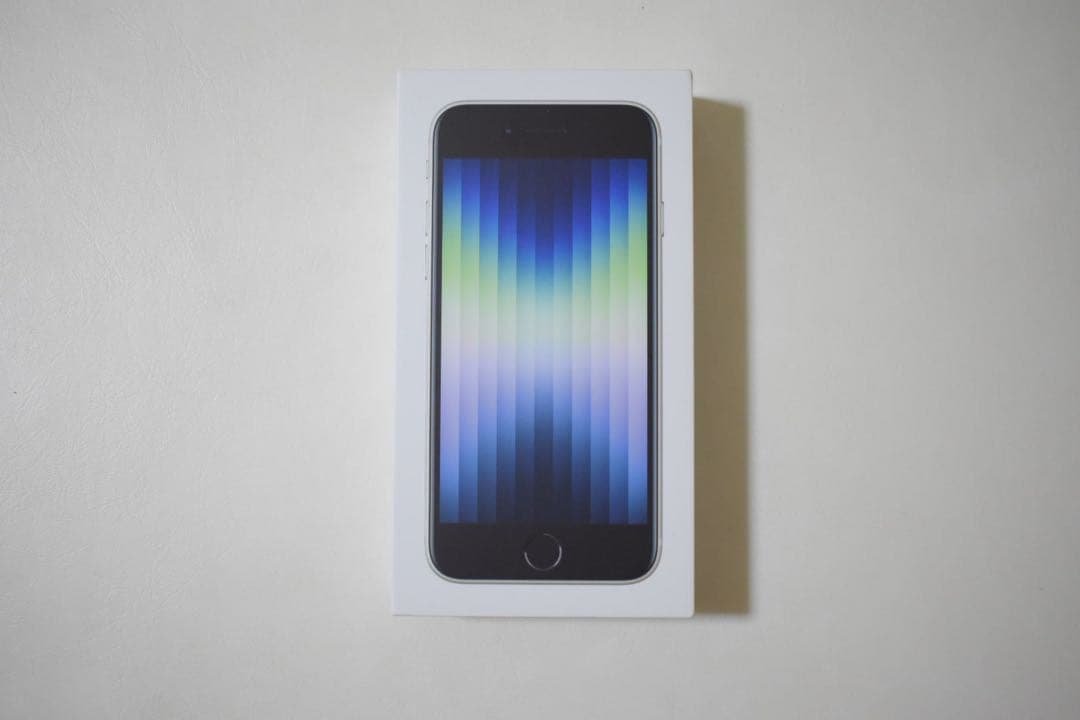 当日発送 新品 iPhone SE 3 スターライト 64gb SIMフリー