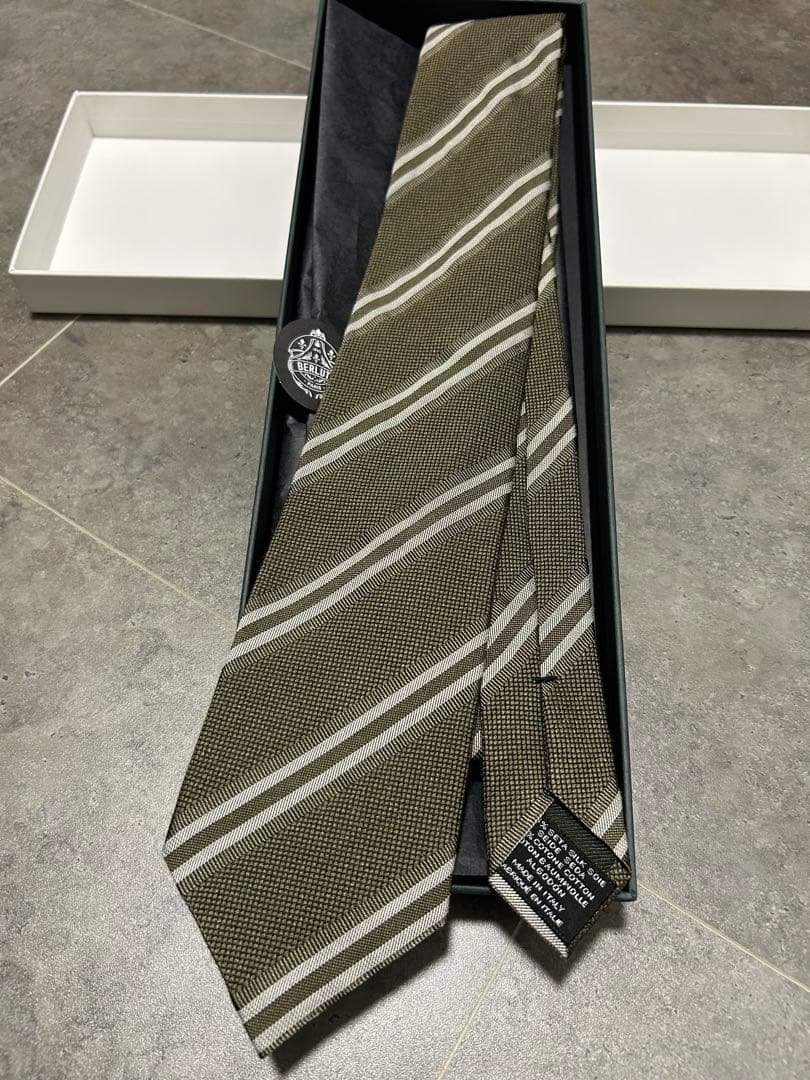 最終価格TOM FORD シルク ネクタイ 希少カラー 薄茶色メイン・ストライプ