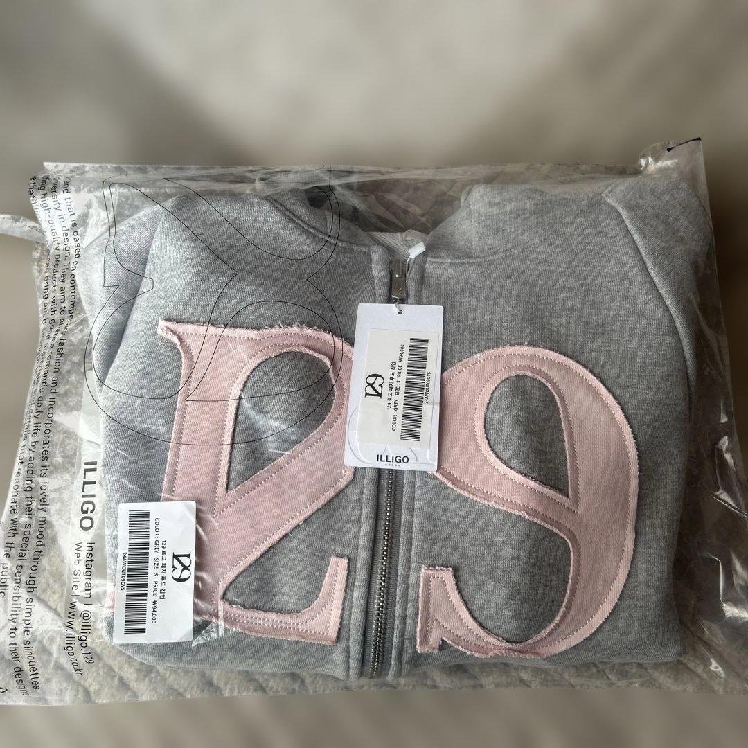 【ILLIGO】正規品 ロゴ パッチ ジップアップ パーカー　タグあり