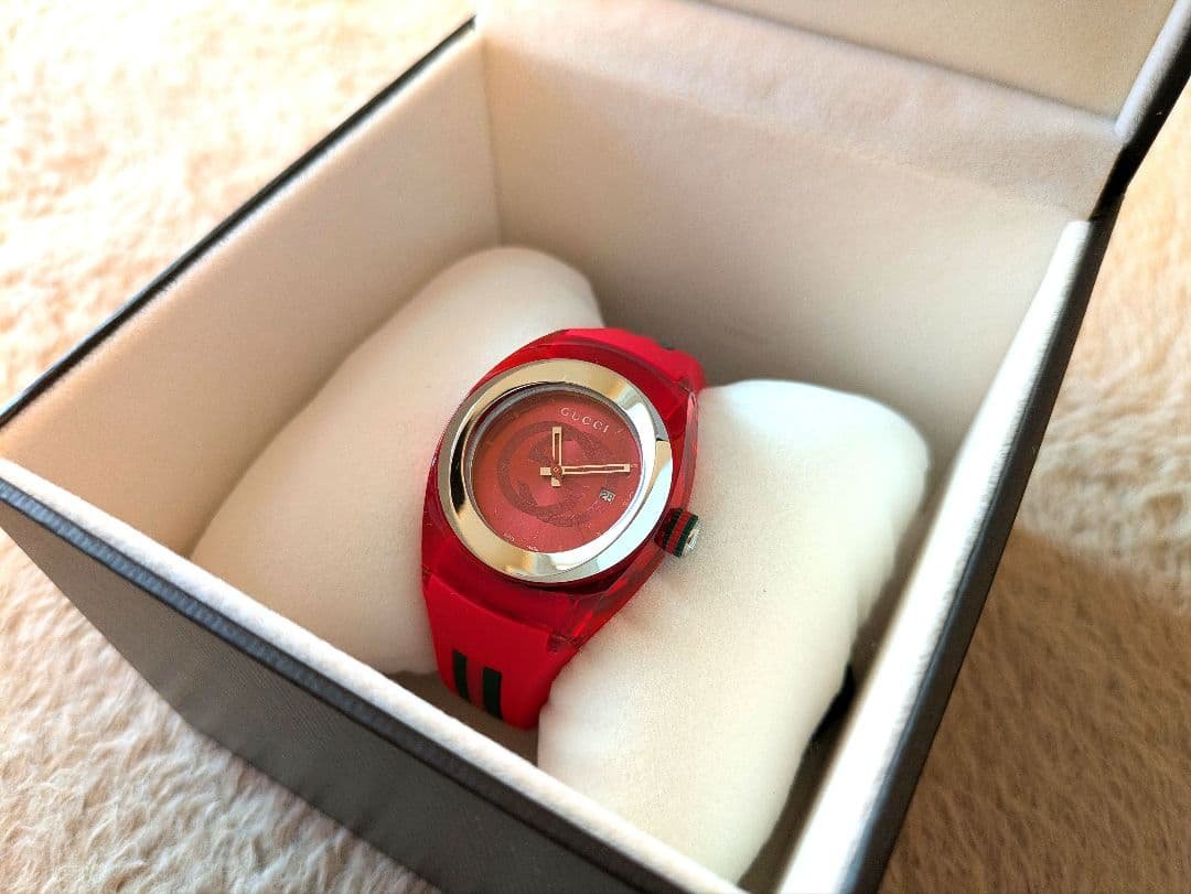 【極美品】GUCCI　SYNC　シンク　腕時計　シェリーライン　赤