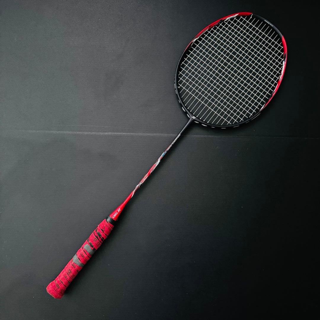 【美品】YONEX ナノフレア700 バドミントンラケット 5UG6